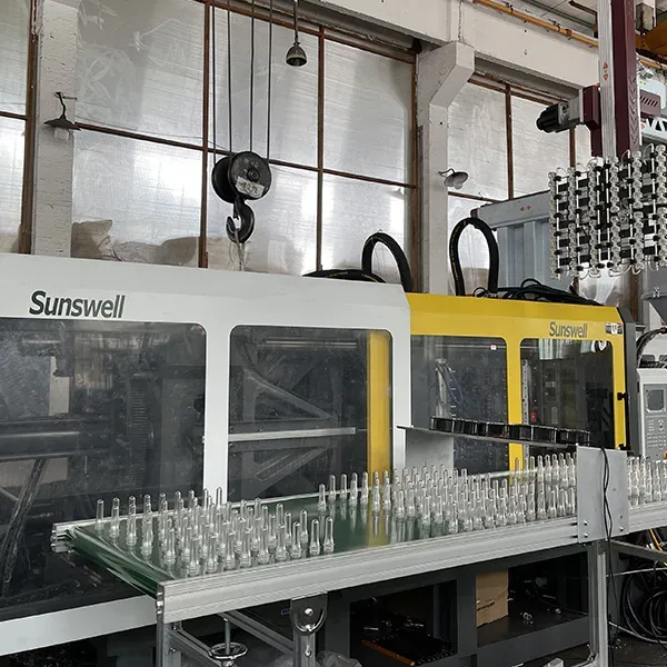 Injection Molding Machine From Sunswell