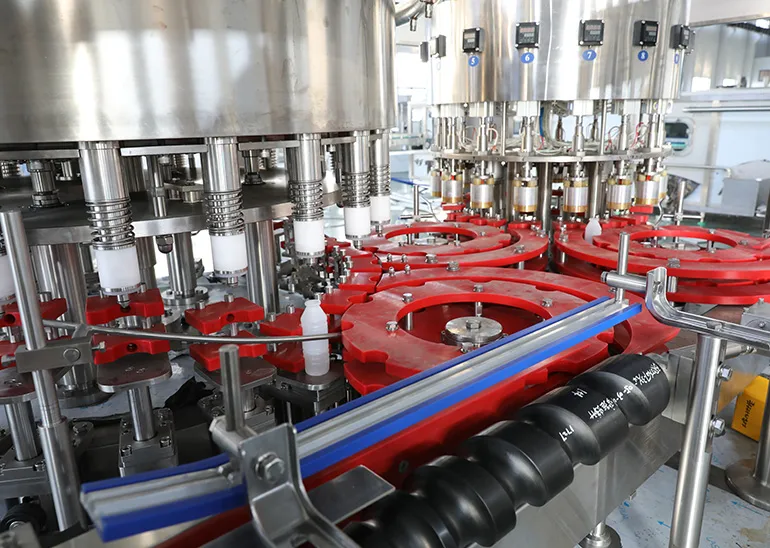 Filling Machine for Bottle With Aluminum Foil