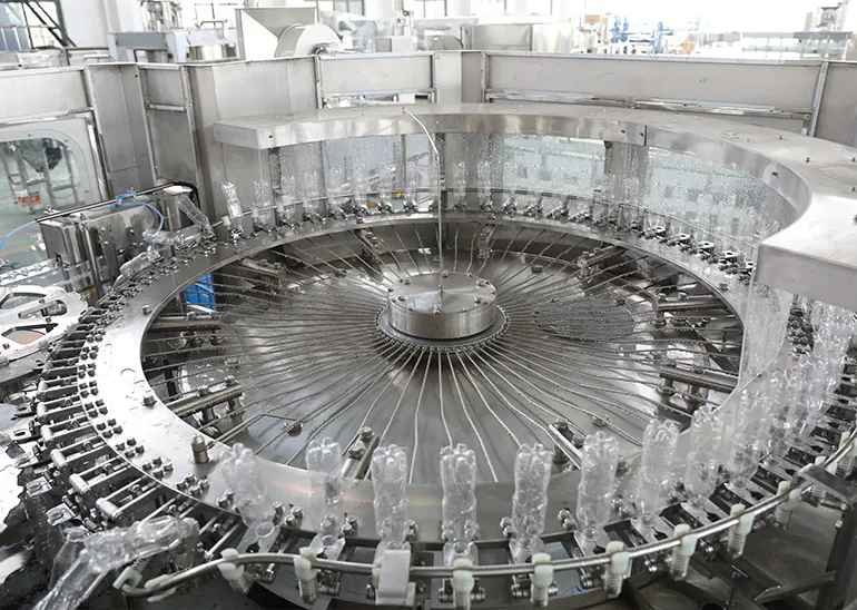 Isobaric Filling Machine for CSD and Sparlking Water
