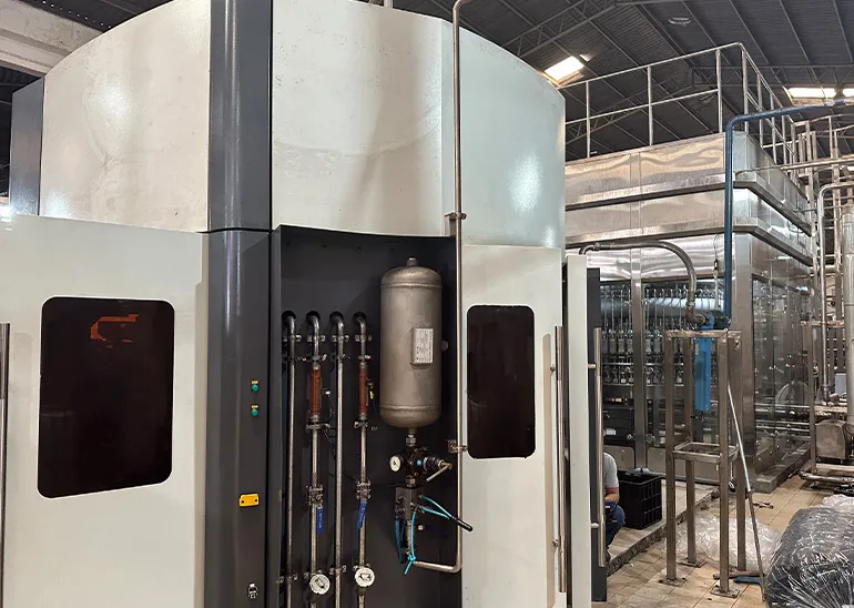 Blow-fill-cap Combibloc for Csd & Sparkling Water