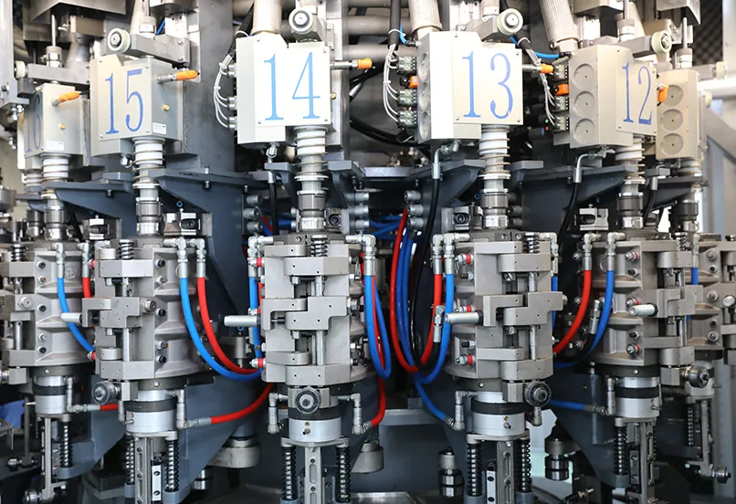24,000BPH Blow-fill-cap Combiblock