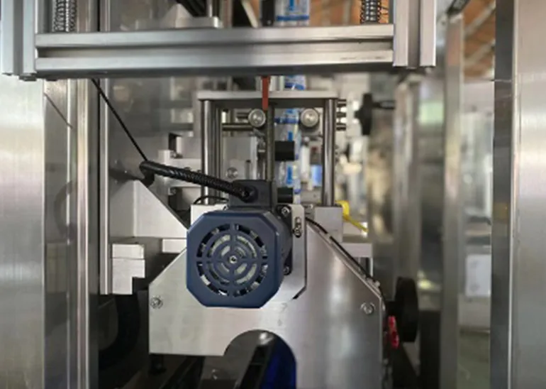 Labeling Machines for B2B Beverage Production