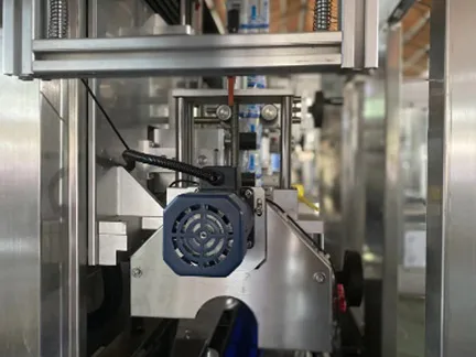 Máquina etiquetadora de mangas