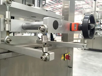Rotary Sticker Labeling Machine