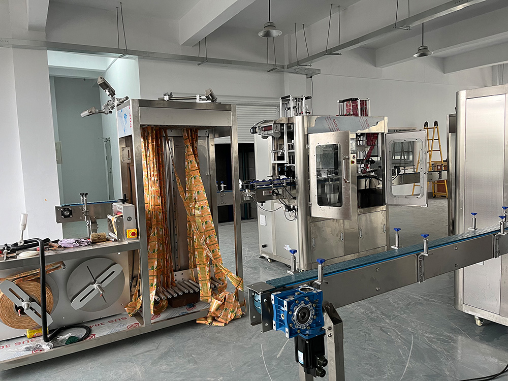 Sunswell Sleeve Labeling Machine Goes To USA