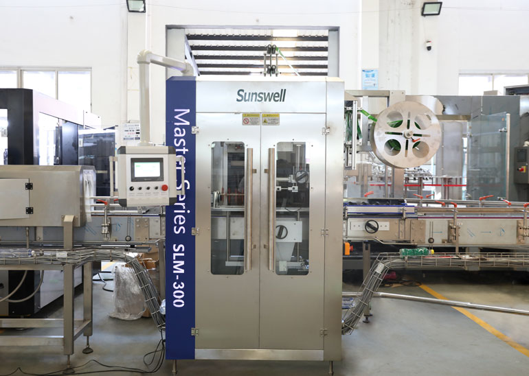 Sleeve Labeling Machine