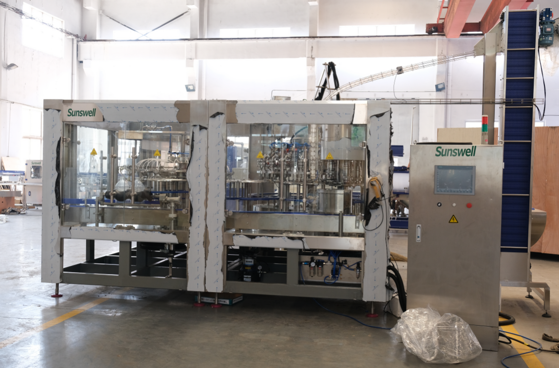 Labeling Machine Options for Water Bottling Lines: Wrap-Around, Sleeve, & More
