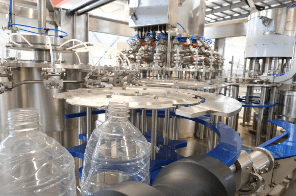 Sunswell Delivers 3-15L Water Filling Machine to Colombia, Boosting Local Production Efficiency