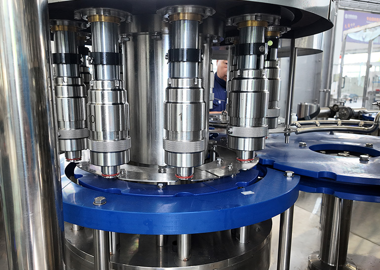 12000BPH 2oz Bottling Line for Shot