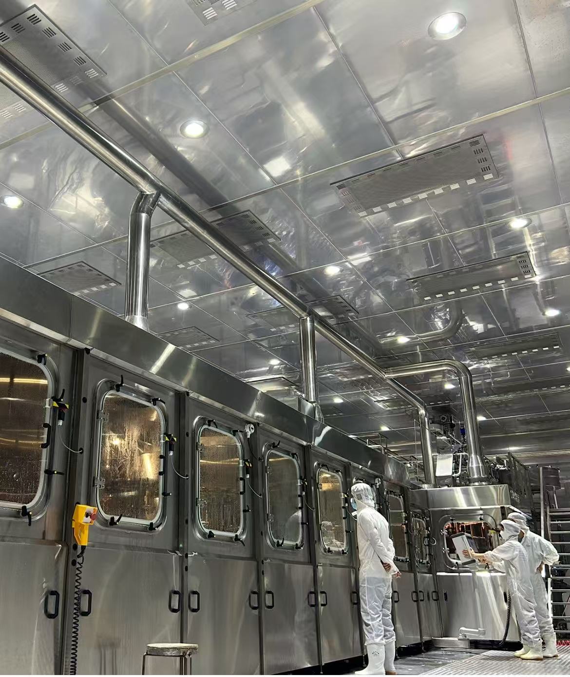 When Should You Add a Second Filling Line? Scaling on Utilization, Not Forecasts