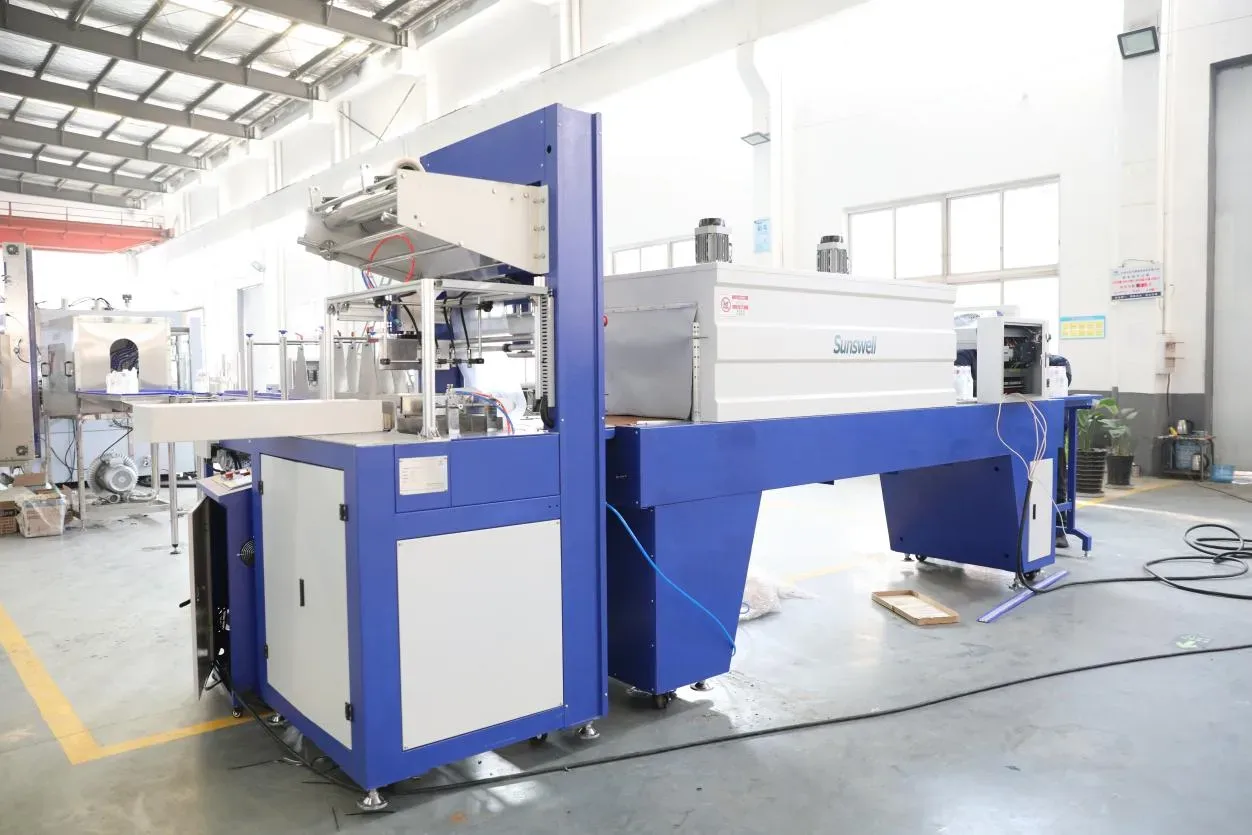Shrink wrapping machine Shrink wrapping machine